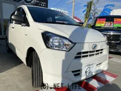 ダイハツ ミライース