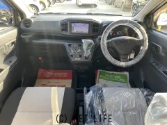ダイハツ ミライース