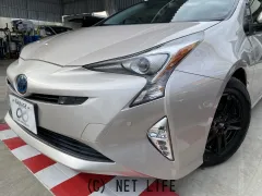 トヨタ プリウス