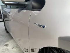 トヨタ プリウス