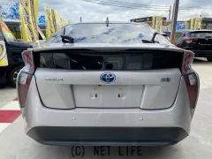 トヨタ プリウス