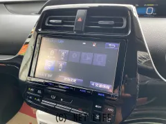 トヨタ プリウス