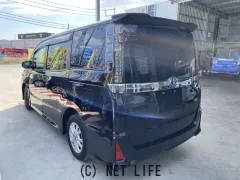 トヨタ ヴォクシー