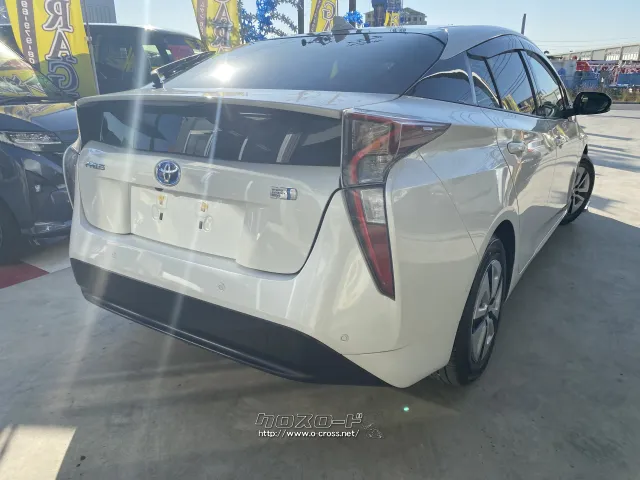 トヨタ プリウス