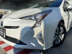 トヨタ プリウス