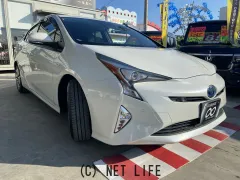 トヨタ プリウス