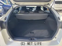 トヨタ プリウス