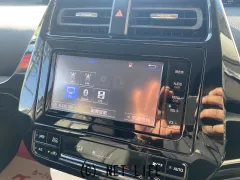 トヨタ プリウス