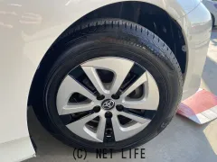 トヨタ プリウス