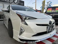 トヨタ プリウス