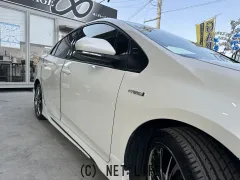 トヨタ プリウス