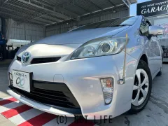 トヨタ プリウス