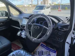トヨタ ヴォクシー