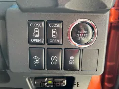 トヨタ ピクシスメガ