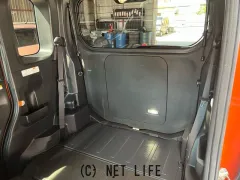 トヨタ ピクシスメガ