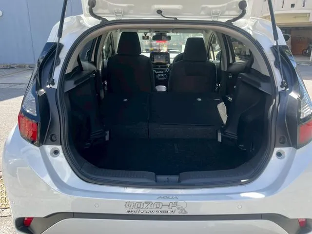 トヨタ アクア