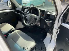 ダイハツ ハイゼットカーゴ