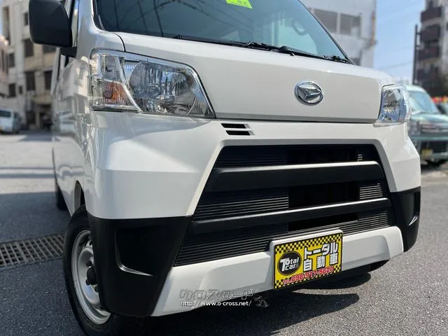 当店で展示しているすべての車両は、スタッフによる走行テスト済みの車両になります^^ ダイハツ ハイゼットカーゴ