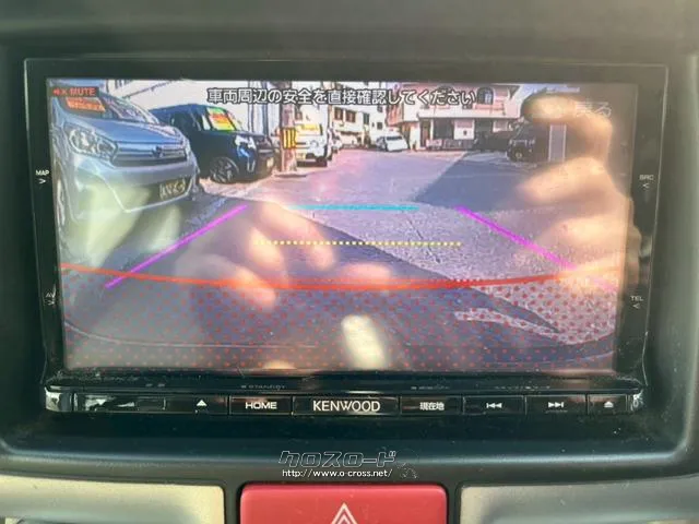 ・バックカメラ・・・バックでの駐車時もこれで安心!とても便利な機能です^^ マツダ スクラムワゴン