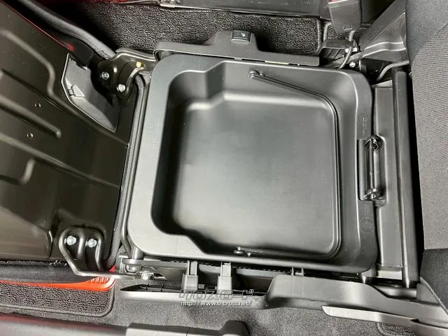 スズキ クロスビー