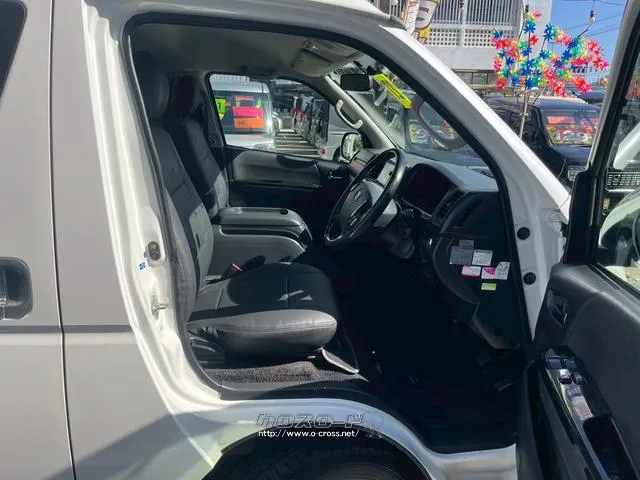 トヨタ ハイエースバン