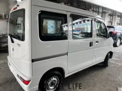 ダイハツ ハイゼットカーゴ
