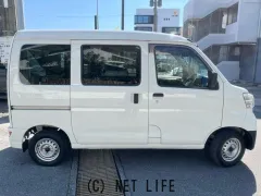 ダイハツ ハイゼットカーゴ