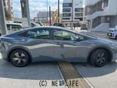 トヨタ プリウス