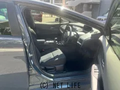 トヨタ プリウス