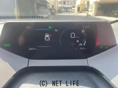 トヨタ プリウス