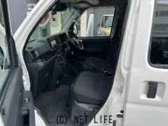 ダイハツ ハイゼットカーゴ