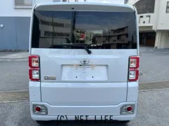 トヨタ ピクシスメガ