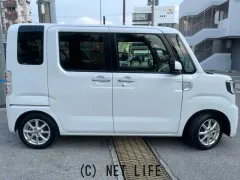 トヨタ ピクシスメガ