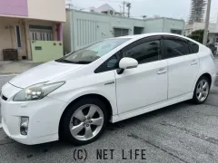 トヨタ プリウス