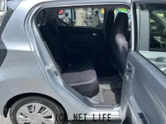 ダイハツ ミライース