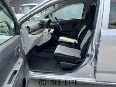 ダイハツ ミライース