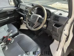 ダイハツ ハイゼットカーゴ