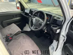 ダイハツ ハイゼットカーゴ
