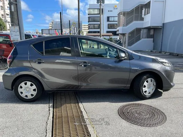 トヨタ アクア