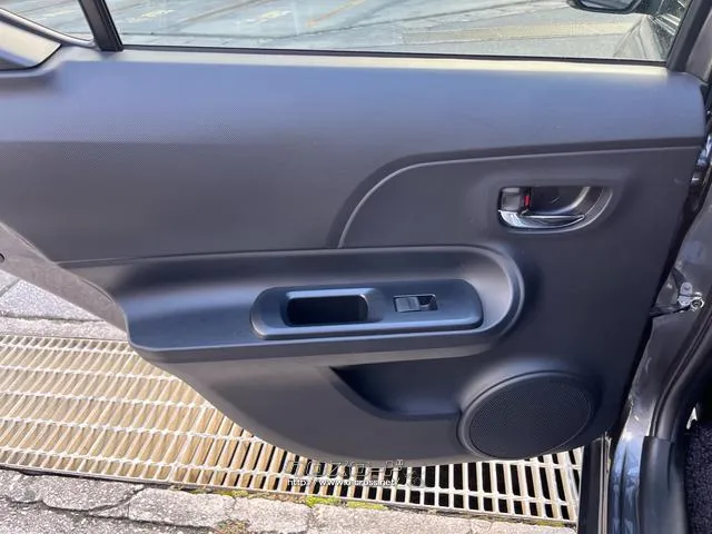 トヨタ アクア