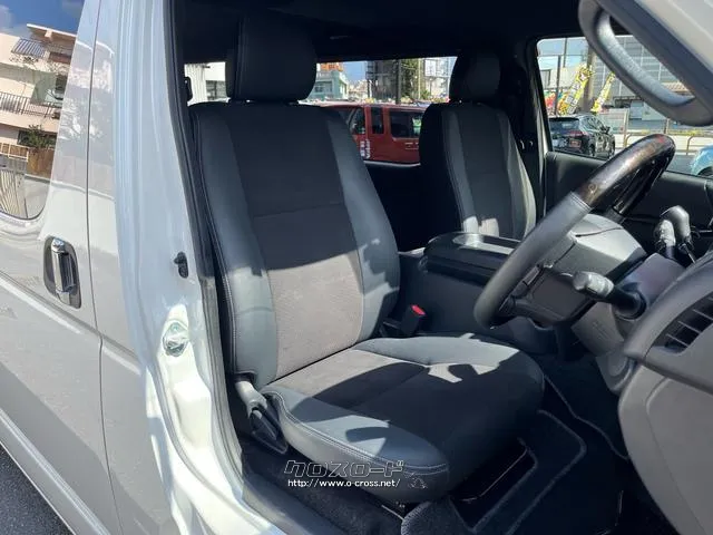 トヨタ ハイエースバン