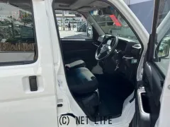 ダイハツ ハイゼットカーゴ