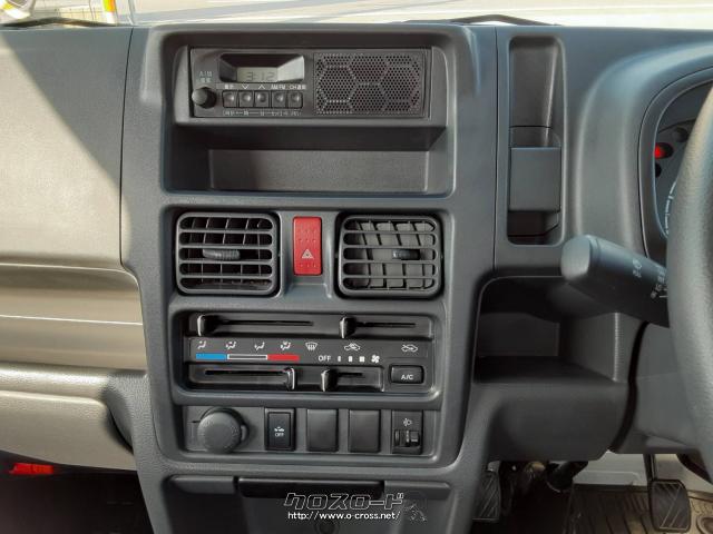 ラジオチューナーとエアコンのスイッチです。ナビは必要ですか?別料金になりますが取付可能です。 スズキ キャリイ