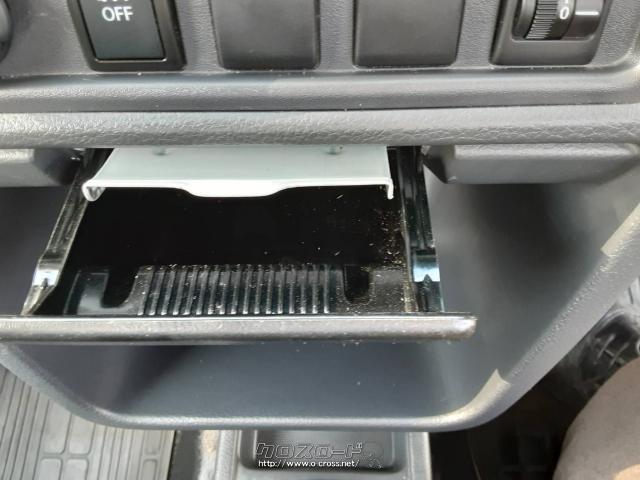 灰皿は、もちろん未使用です。 スズキ キャリイ