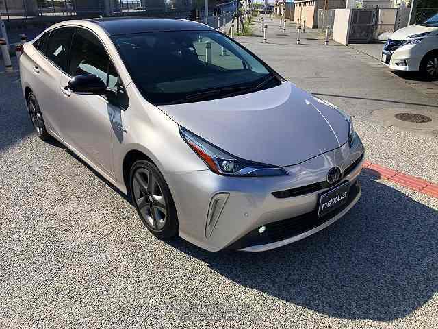 トヨタ プリウス