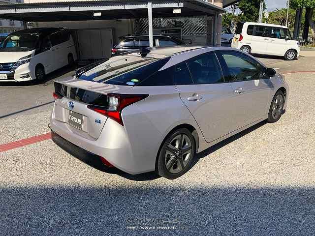 トヨタ プリウス