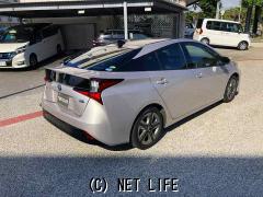 トヨタ プリウス