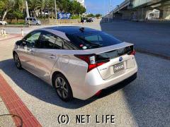 トヨタ プリウス