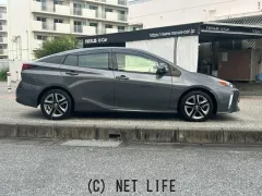 トヨタ プリウス