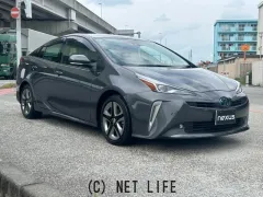 トヨタ プリウス